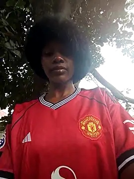 Snapshot of Petite_li chatting on February 15, 2026, 7:51 am Petite li online show from February 15, 2026, 7:51 am