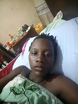 Snapshot of Petite_li chatting on March 15, 2026, 1:12 am Petite li online show from March 15, 2026, 1:12 am