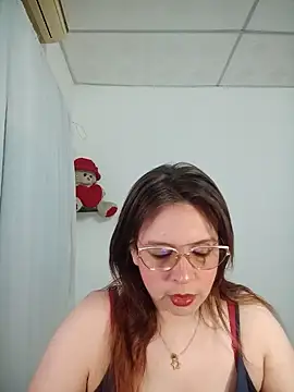 lorenitabella online show from June 19, 2026, 8:09 am