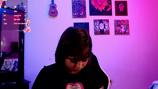 raven-gotic online show from February 10, 2025, 1:03 am