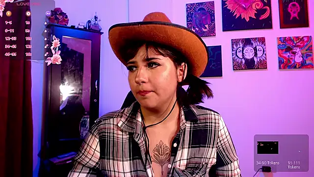 raven-gotic online show from February 5, 2025, 1:04 am