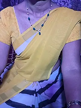 XBHUUME online show from July 21, 2026, 4:52 pm