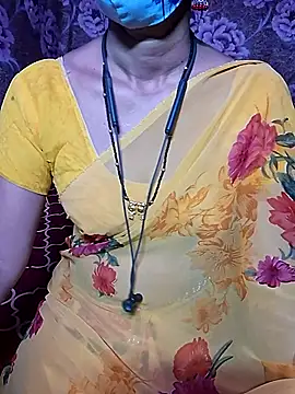 XBHUUME online show from July 8, 2026, 5:02 pm
