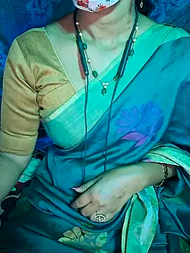 XBHUUME online show from January 8, 2025, 4:44 pm