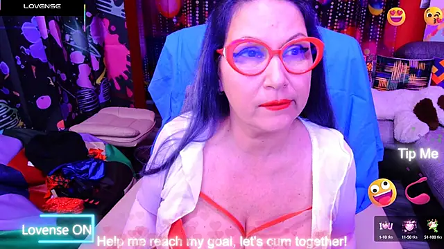 mature lisa naughty online show from February 15, 2025, 5:50 pm