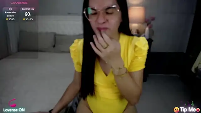 xAsianSweetHeart online show from June 20, 2026, 11:32 pm