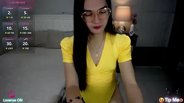 xAsianSweetHeart online show from August 3, 2026, 11:42 pm