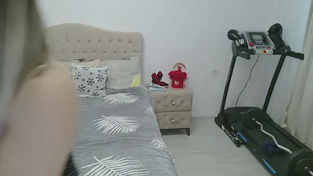 Snapshot of Annyfit4you chatting on March 21, 2026, 12:09 pm Annyfit4you online show from March 21, 2026, 12:09 pm