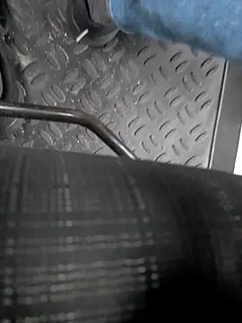 feet toes online show from October 7, 2025, 3:02 pm