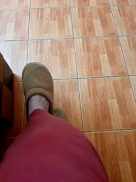 Snapshot of feet_toes chatting on May 30, 2026, 8:42 am feet toes online show from May 30, 2026, 8:42 am