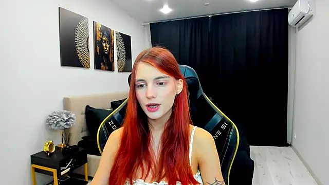 RedLipse online show from June 13, 2026, 2:31 am