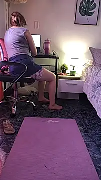 HunnyyLove online show from February 9, 2026, 2:59 pm