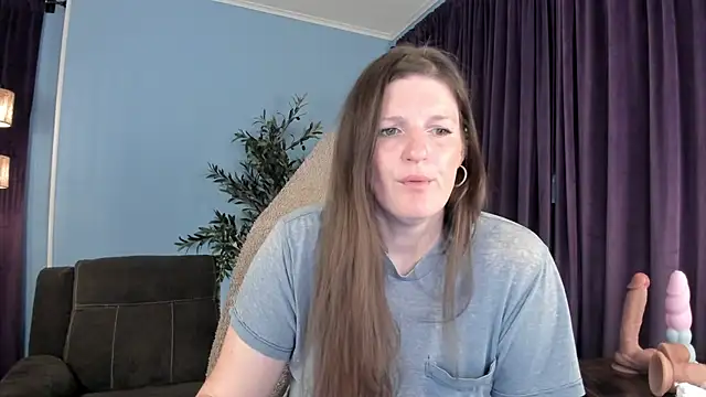Kelly Carolina online show from April 28, 2026, 11:25 am