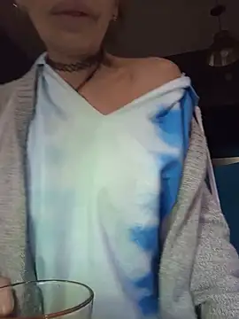 FrozenWaffle online show from May 17, 2026, 4:07 pm