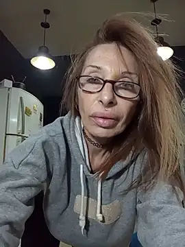 FrozenWaffle online show from June 9, 2026, 6:42 pm