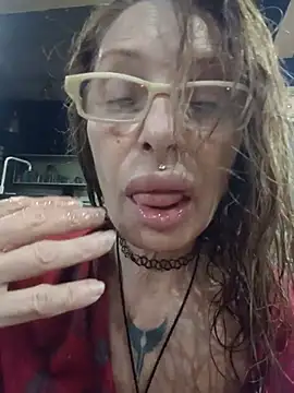 FrozenWaffle online show from August 5, 2026, 7:19 pm