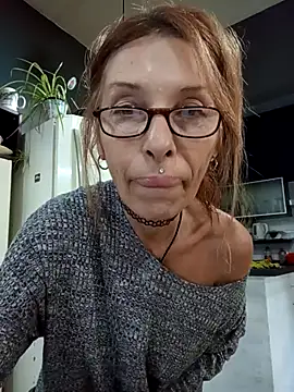 FrozenWaffle online show from June 26, 2026, 5:41 pm