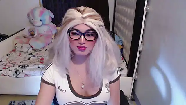 Goddess Sarah online show from October 4, 2025, 2:51 pm