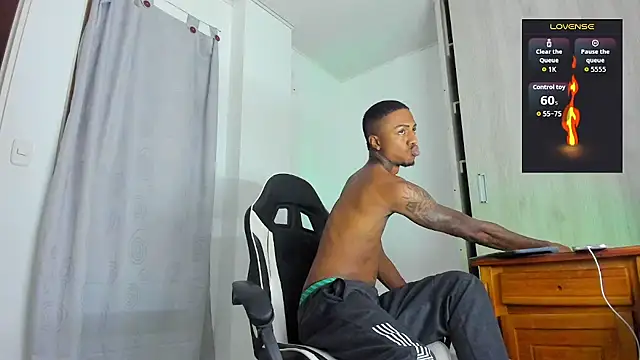 YeremiBrowm online show from September 18, 2025, 8:45 pm