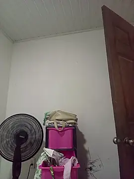 Snapshot of Karmakuro chatting on March 1, 2026, 4:12 am Karmakuro online show from March 1, 2026, 4:12 am