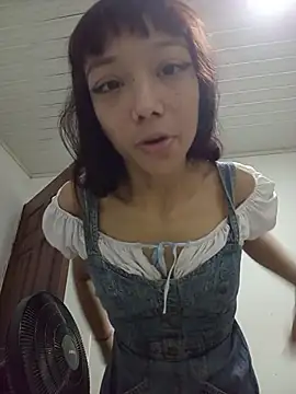 Snapshot of Karmakuro chatting on March 11, 2026, 12:48 am Karmakuro online show from March 11, 2026, 12:48 am