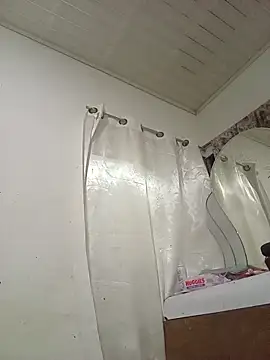 Snapshot of Karmakuro chatting on March 8, 2026, 10:13 pm Karmakuro online show from March 8, 2026, 10:13 pm