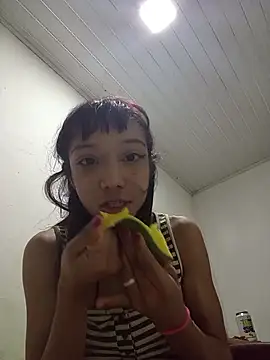 Snapshot of Karmakuro chatting on March 7, 2026, 11:16 am Karmakuro online show from March 7, 2026, 11:16 am