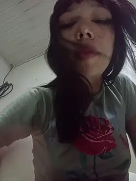 Snapshot of Karmakuro chatting on February 13, 2026, 11:05 pm Karmakuro online show from February 13, 2026, 11:05 pm