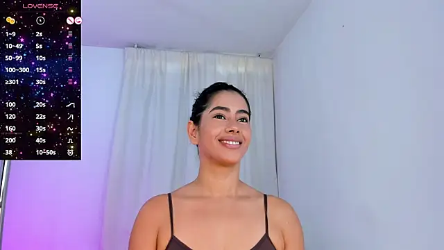 Snapshot of VioletaSotter chatting on July 25, 2026, 12:11 pm VioletaSotter online show from July 25, 2026, 12:11 pm