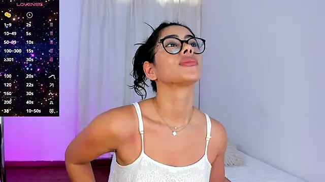 Snapshot of VioletaSotter chatting on August 1, 2026, 6:39 pm VioletaSotter online show from August 1, 2026, 6:39 pm