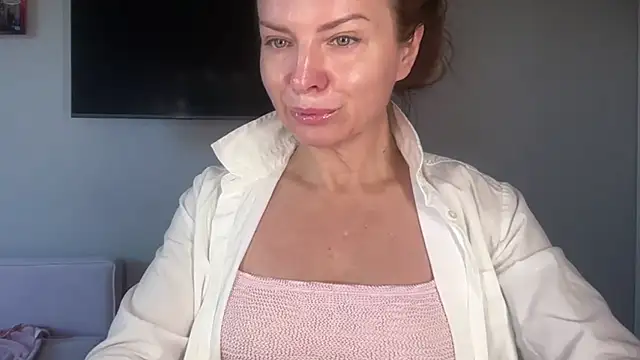 RachellAmazing online show from July 18, 2026, 6:55 am