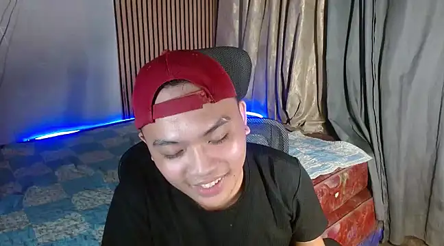 xsweetasian69x online show from January 14, 2025, 4:39 pm