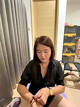 Tw Angellovers online show from November 12, 2025, 3:38 pm