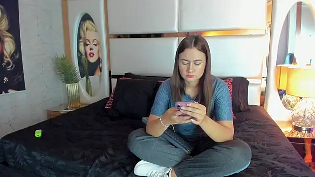 celestestars online show from June 19, 2026, 9:31 pm