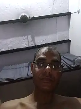 ajayraj0000 online show from September 13, 2025, 10:21 pm