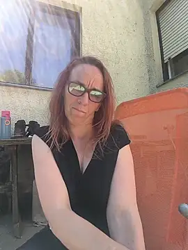 Dettybitch40 online show from May 3, 2026, 12:20 pm