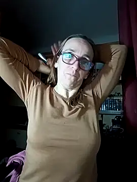 Dettybitch40 online show from November 2, 2025, 5:51 pm