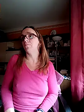 Dettybitch40 online show from October 27, 2025, 8:04 am