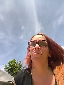 Dettybitch40 online show from May 6, 2026, 12:09 pm