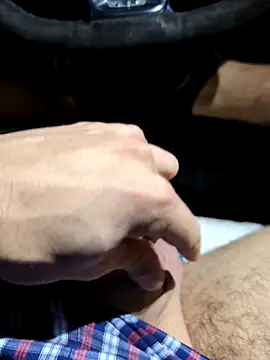 jungerbummser23 online show from November 11, 2025, 4:13 pm