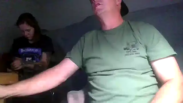 Snapshot of COCKNDRILLER chatting on October 16, 2025, 6:43 am COCKNDRILLER online show from October 16, 2025, 6:43 am