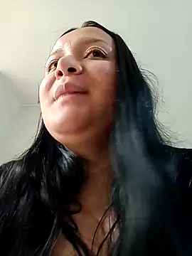 Arisha34 online show from February 2, 2025, 3:28 pm