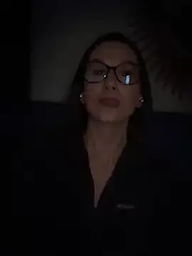 Fiona Kent  online show from February 18, 2025, 3:10 am