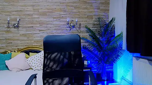 PlayfulElla online show from March 22, 2025, 6:00 am