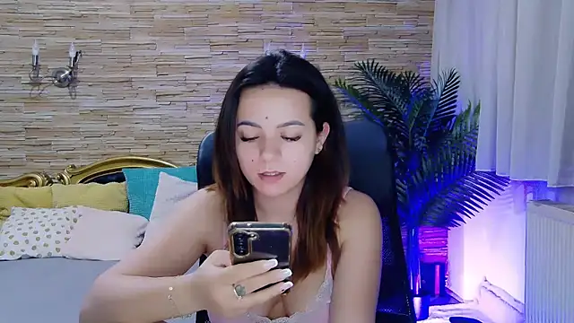 PlayfulElla online show from February 27, 2025, 3:26 pm