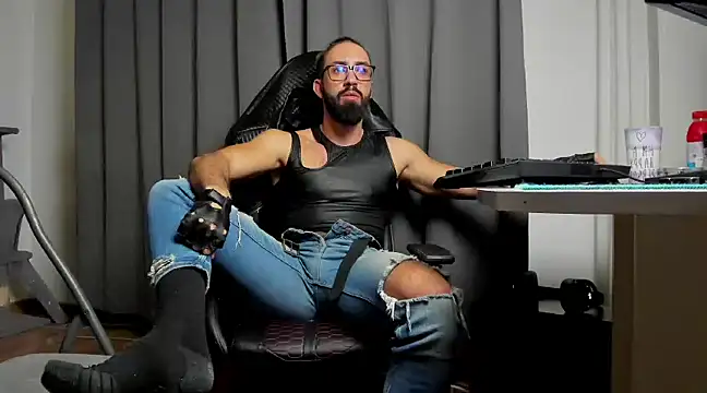 liamaesthetic online show from March 2, 2025, 9:52 pm