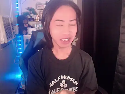 Snapshot of Lemonadexxx chatting on February 8, 2026, 4:10 am Lemonadexxx online show from February 8, 2026, 4:10 am