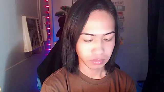 Lemonadexxx online show from December 19, 2025, 8:22 pm