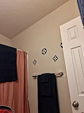 bootiebby online show from October 19, 2025, 12:46 am