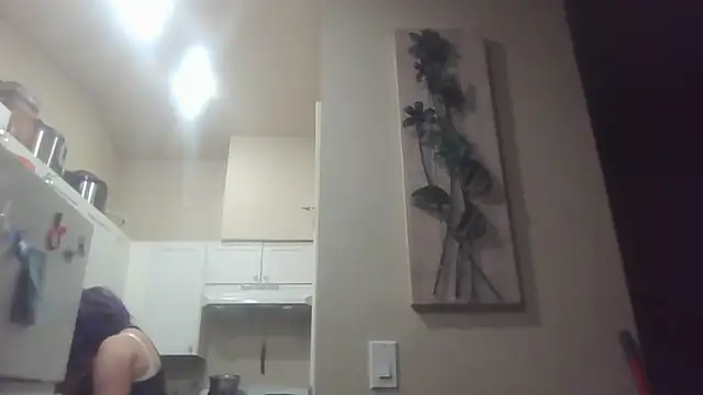 bootiebby online show from December 17, 2025, 11:15 am